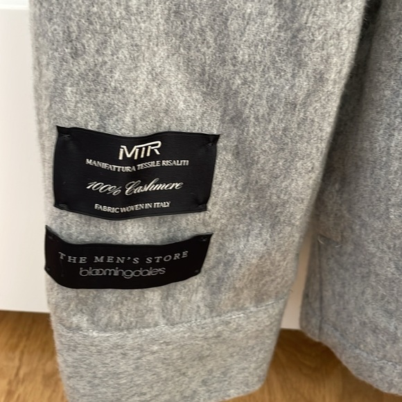 NWT 100% Cashmere Button down shirt - Picture 3 of 7